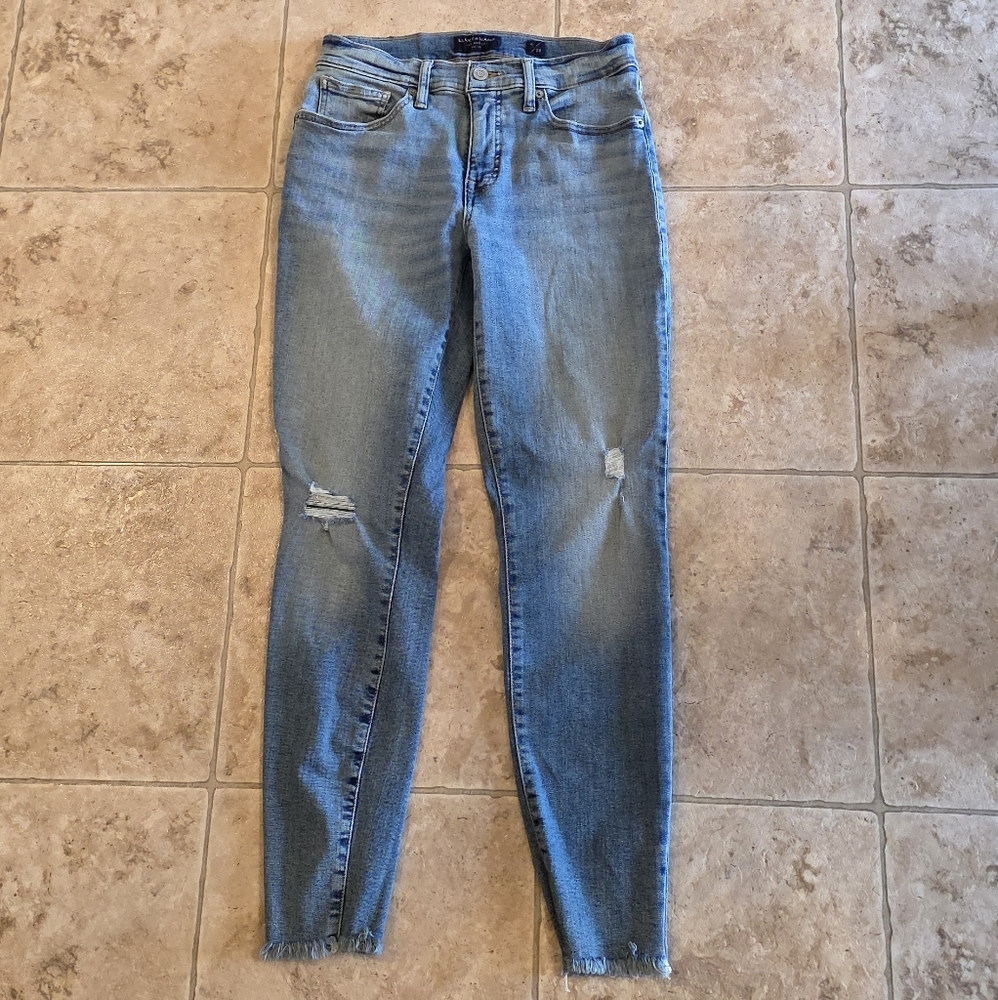 Lucky Brand Size 6, 28" Skinny Distressed Light Blue Fringe Bottom Jeans